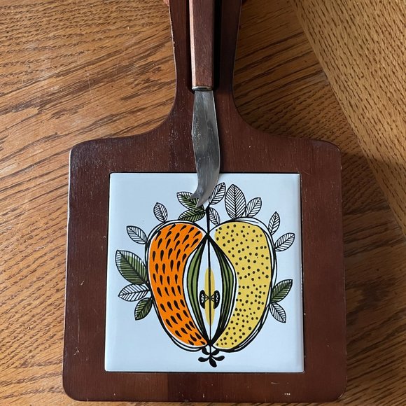 Vintage Wooden Cutting Board Tile Apple Knife Magnetic Cheese Fruit Hanging MCM - Picture 1 of 11